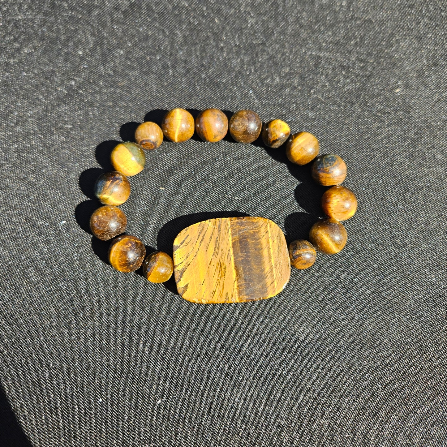 Grand Tiger Eye Bracelet